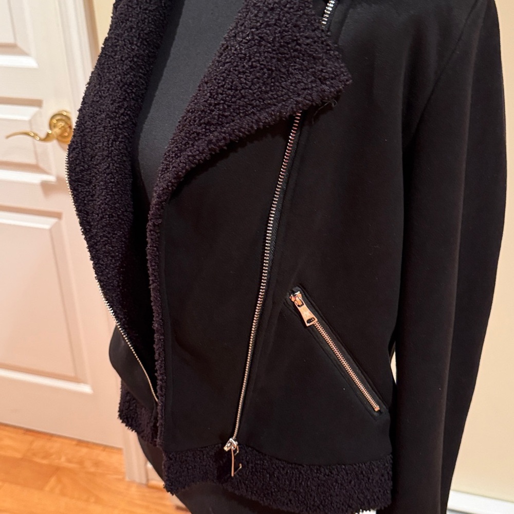 bebe Beautiful Black Teddy Jacket with Gold Zipper and Pockets,soft and comfy - Picture 11 of 16